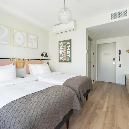 Otel Oru Hub - Handwritten Collection 4*
