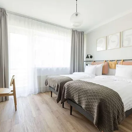 Oru Hub - Handwritten Collection Otel