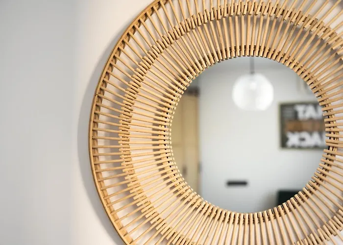 Hotell Oru Hub - Handwritten Collection