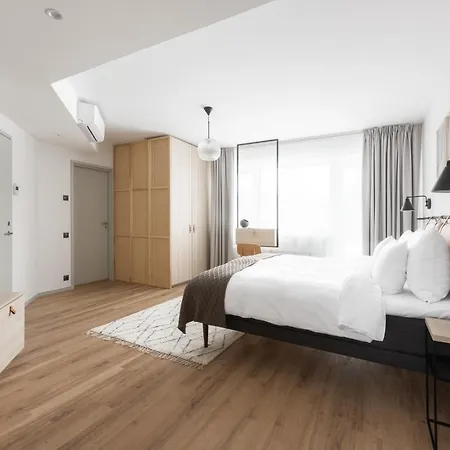Oru Hub - Handwritten Collection 4* Tallin